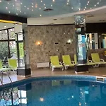 Апартамент Luxury In Alpinе Free Банско