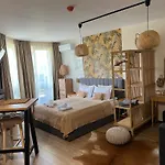 Luxury In Alpinе Free Апартамент