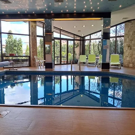 Luxury In Alpinе Free 公寓 班斯科